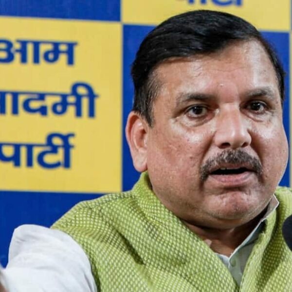 SIR पर खुलासे के बाद भड़के संजय सिंह,…