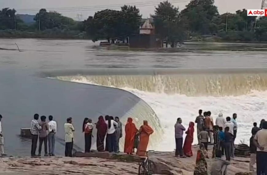 महोबा में 48 घंटे की बारिश के बाद तबाही, 2 की मौत; दर्जनों मकान ढहे