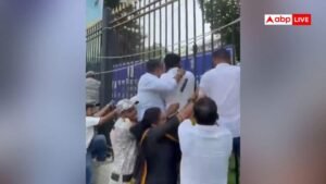 मुंबई यूथ कांग्रेस का हंगामा, चुनाव आयोग बोर्ड&hellip;