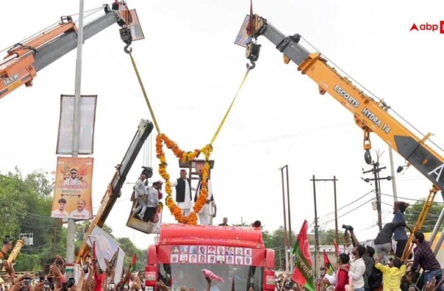 एक कप चाय पीने रायबरेली पहुंचे अखिलेश का ‘बुलडोजर वेलकम’