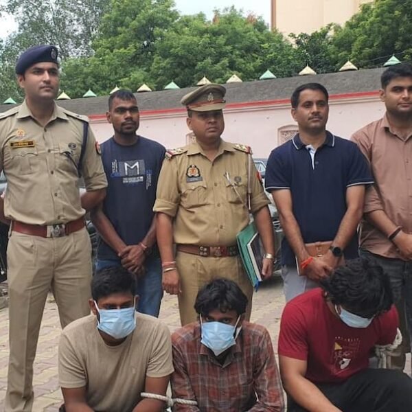 आगराः पैसों के विवाद में चाचा की सिलबट्टे…