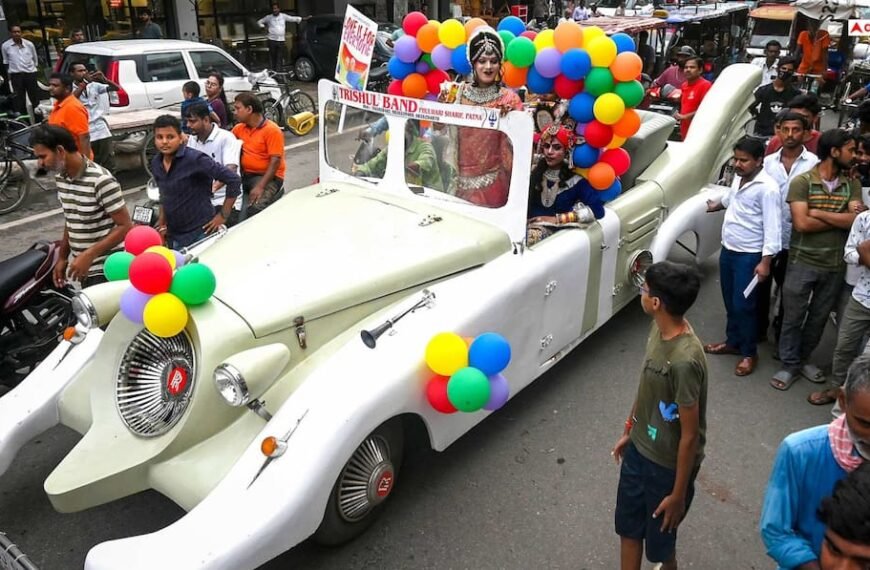 क्या LGBTQ प्रवासियों को खतरे वाले देशों में भेज रहा US? क्या है मामला