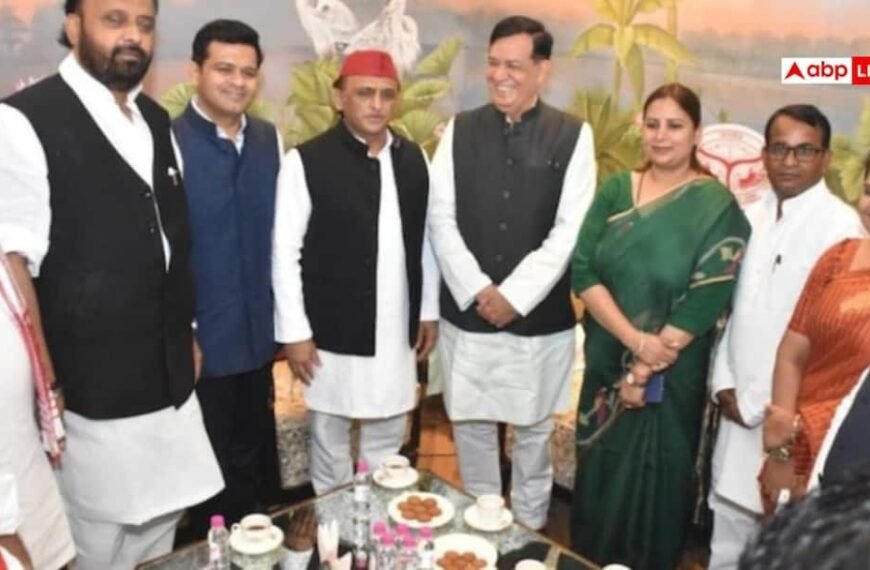 BJP में टूट शुरू? धनराज और अखिलेश के साथ आई योगी के मंत्री की तस्वीर, लग रहे कयास