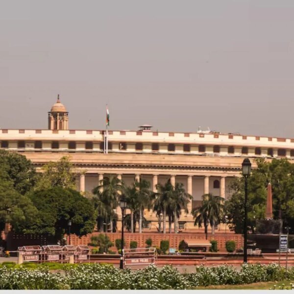 मंजूरी के पेच में पीएम विश्वकर्मा