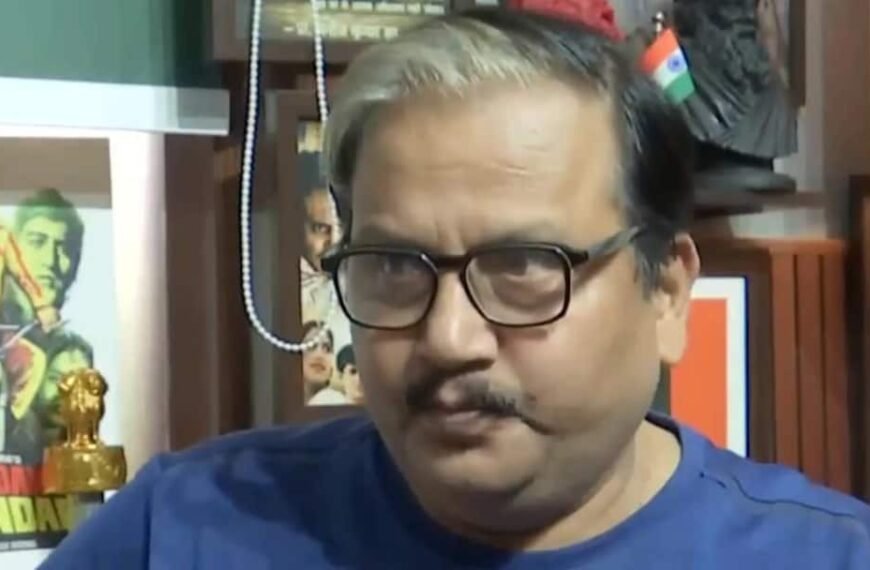 SIR को लेकर EC में घमासान? 14 आपत्तियों पर मनोज झा का बड़ा हमला