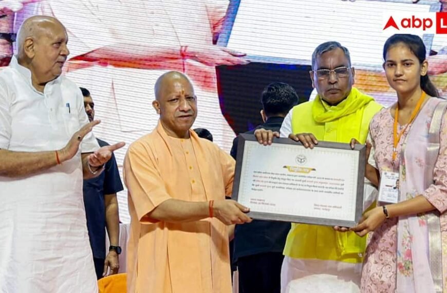 दिवाली से पहले UP के शिक्षकों की बल्ले-बल्ले, 70 हजार से ज्यादा का होगा प्रमोशन