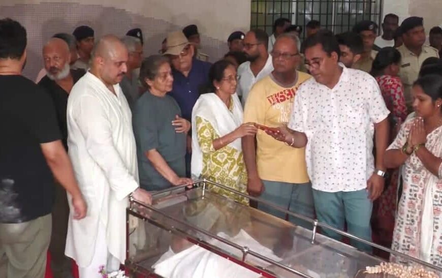 नाना पाटेकर के अंतिम दर्शन के लिए उमड़ा जन सैलाब, राजकीय सम्मान से होगा अंतिम संस्कार