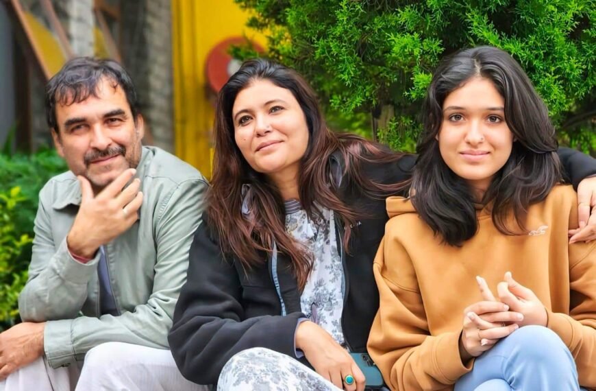 पंकज त्रिपाठी ने कोलकाता में परिवार संग मनाया दशहरा, बोले- यह शहर अब मेरा भी घर है