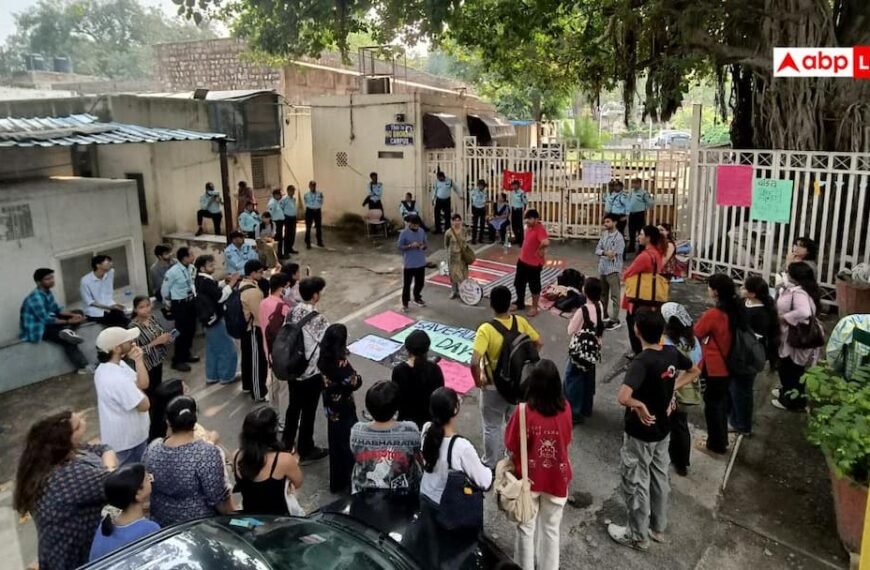 दिल्ली: अंबेडकर यूनिवर्सिटी में धरना जारी, ‘जय भीम कॉमरेड’ स्क्रीनिंग पर हिंसा के आरोप