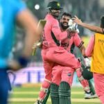 113 रन ठोक शादाब खान ने बनाए 4 सबसे बड़े रिकॉर्ड, इंग्लैंड के जबड़े से छीनी जीत