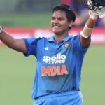 दीप्ति शर्मा ने शतक लगाकर रचा इतिहास, ऐसा करने वाली पहली भारतीय खिलाड़ी!