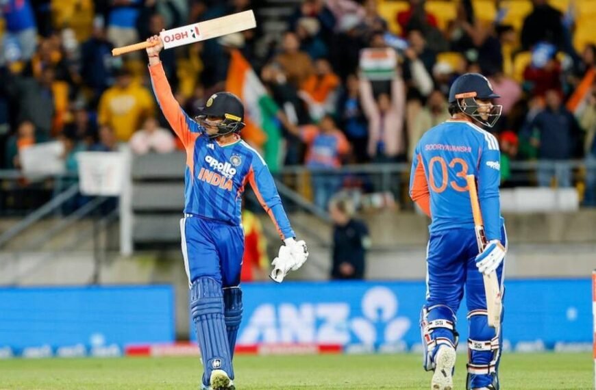 IND vs NZ 3rd T20I Live Score: 10 छक्के, 8 चौके, अभिषेक शर्मा ने 35 गेंद में जड़ा शतक, कीवी गेंदबाजों की उड़ाई धज्जियां