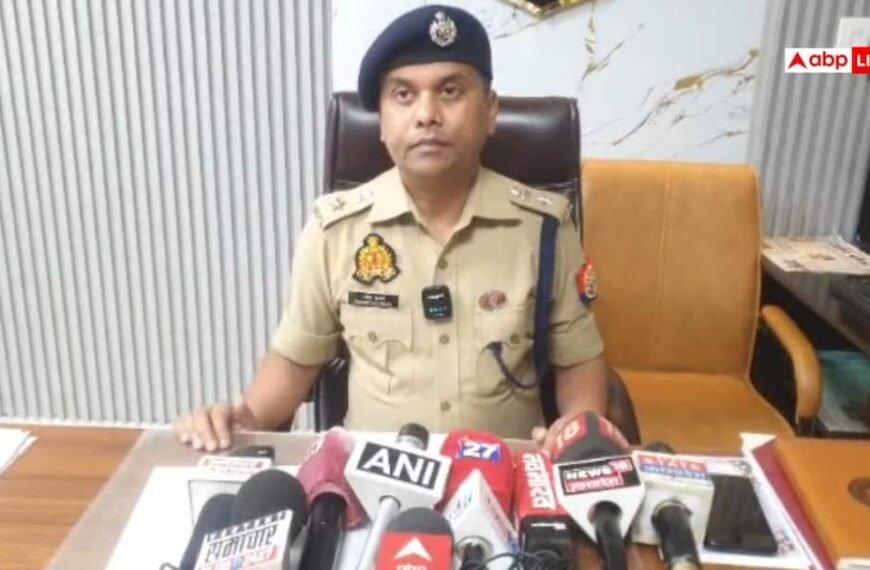 आगराः छत से गिरने से…