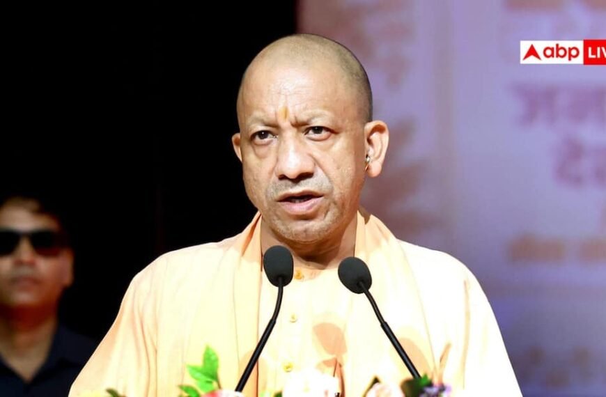 ‘ग्राम स्वराज में परिवारवादी मॉडल की जगह नहीं’, सपा-कांग्रेस पर CM का निशाना