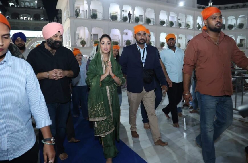 ‘नई नवेली’ की रिलीज से पहले पटना पहुंचीं यामी गौतम, गुरुद्वारे में टेका मत्था