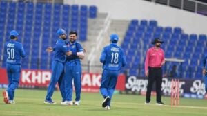 अनोखा नियम! ZIM बल्लेबाज क्लीन बोल्ड, नो-बॉल नहीं&hellip;