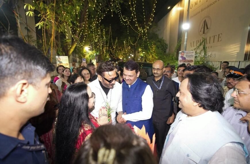 टाइगर श्रॉफ पर हमले के बाद सीएम देवेंद्र फडणवीस से मिले जैकी श्रॉफ